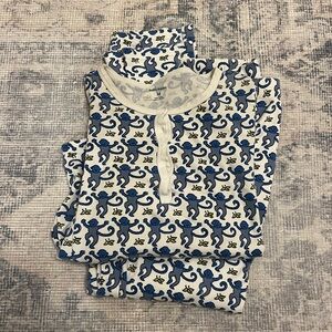 Roller rabbit long sleeve pajamas